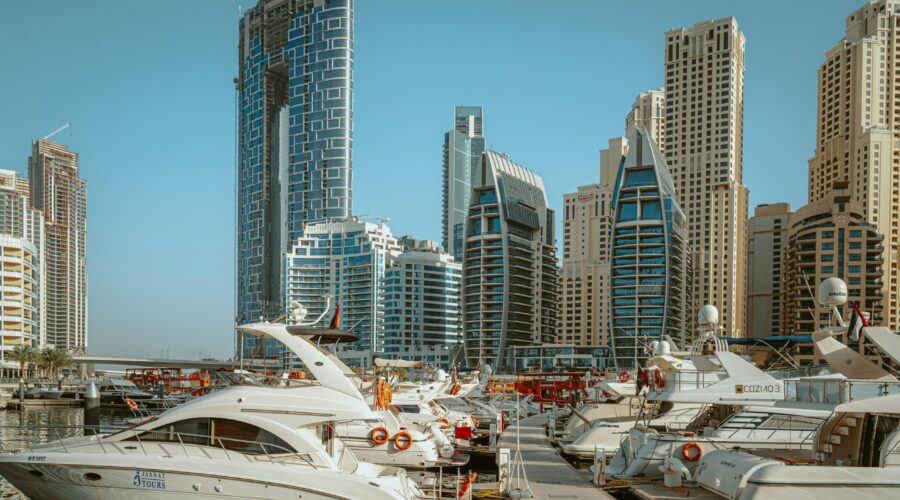 What to Expect on Your Yacht Rental Day in Dubai