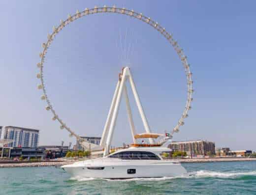 Luxury yacht VIVA Dubai Harbour for private events with 17 guests capacity