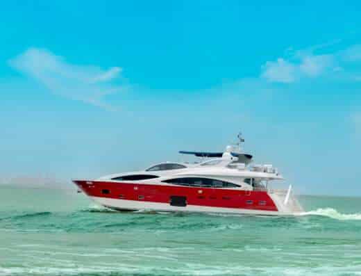 Luxury Kona yacht cruising in Dubai