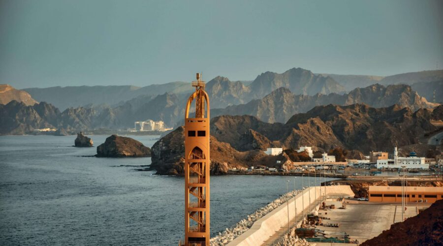 Explore Oman’s Coastline: The Ultimate Guide to Yacht Trips and Marine Adventures